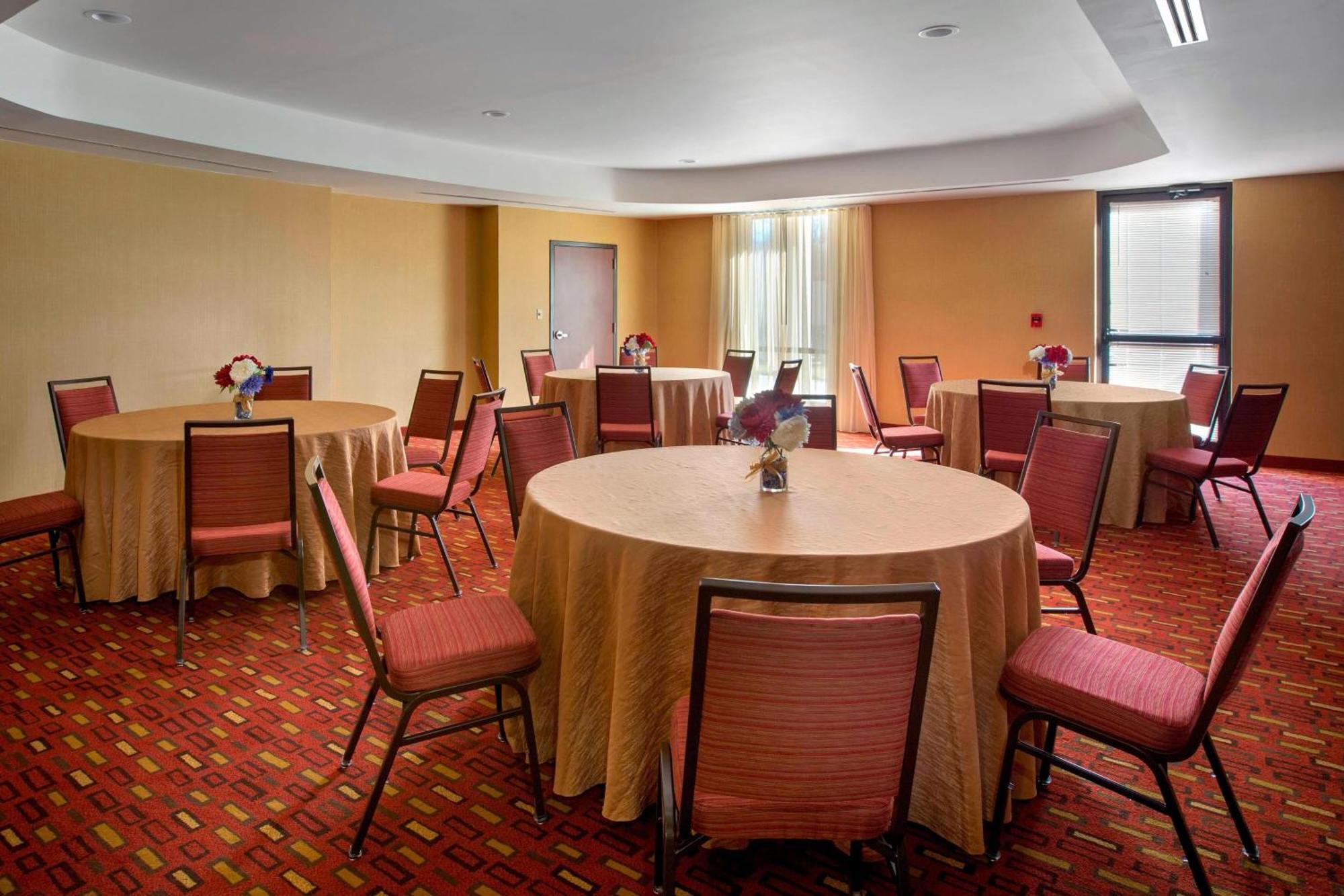 Courtyard By Marriott Paramus Exterior foto
